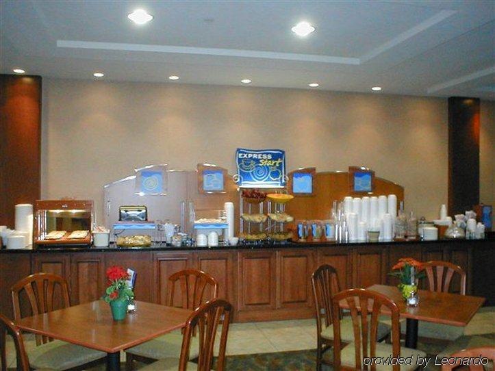 Triple Play Resort Hotel & Suites Hayden Restoran gambar